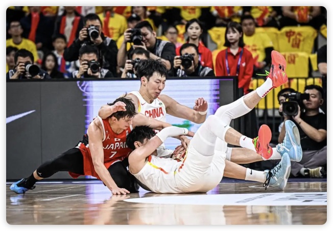 42分大勝！亞預(yù)賽中國(guó)男籃復(fù)仇日本 趙睿16+8+5